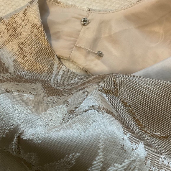 Elegant sleeveless Calvin Klein dress - Picture 10 of 11